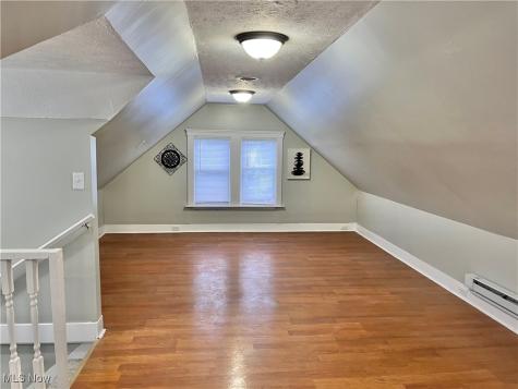10914 Fidelity Avenue Cleveland OH 44111