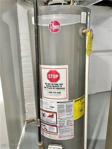 10914 Fidelity Avenue Cleveland OH 44111