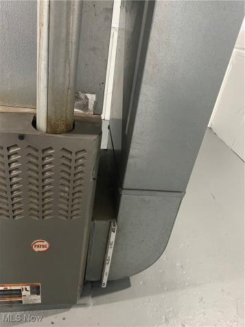 10914 Fidelity Avenue Cleveland OH 44111