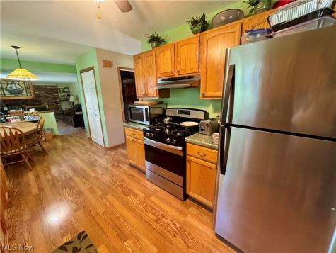 8893 White Oak Drive Twinsburg OH 44087