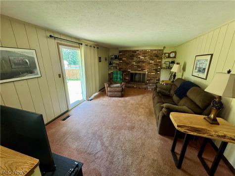 8893 White Oak Drive Twinsburg OH 44087