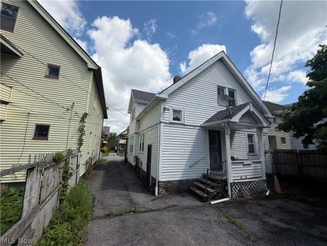 11116 Lardet Avenue Cleveland OH 44104
