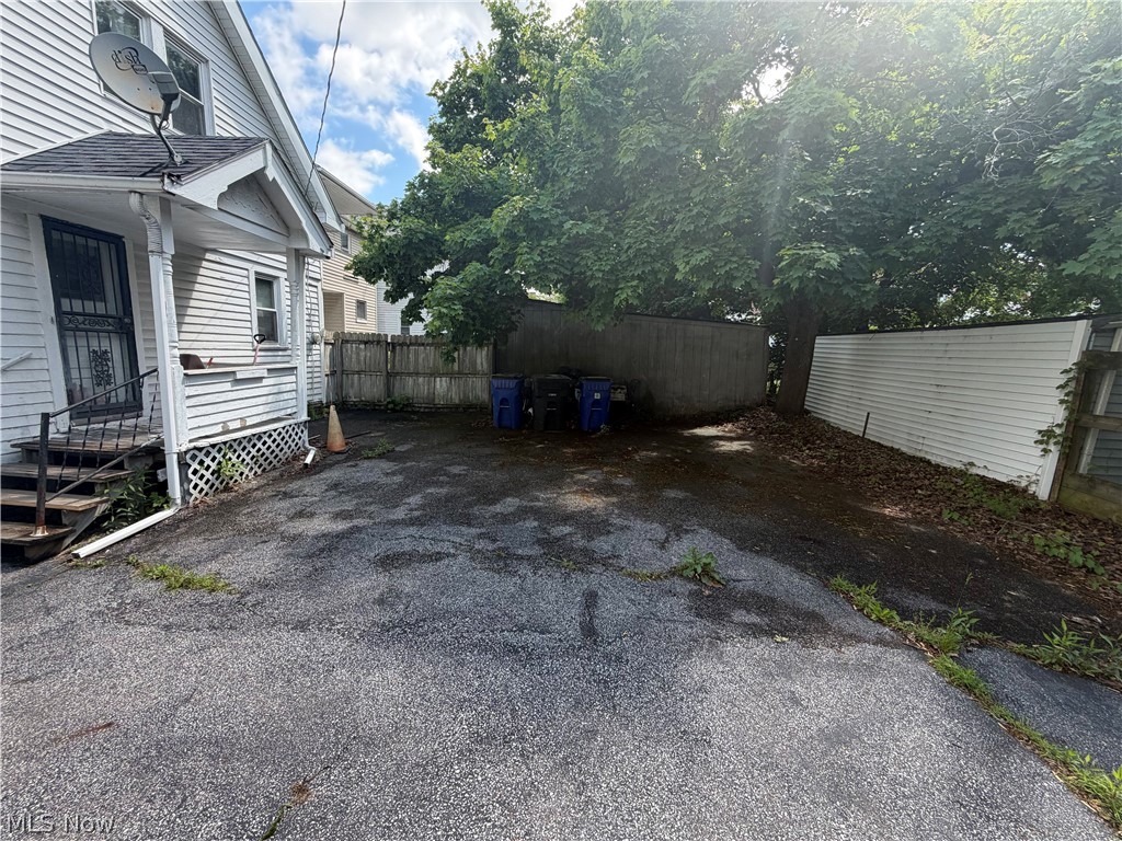 11116 Lardet Avenue Cleveland OH 44104