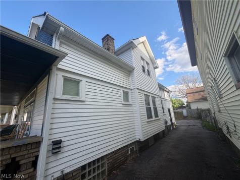 11116 Lardet Avenue Cleveland OH 44104