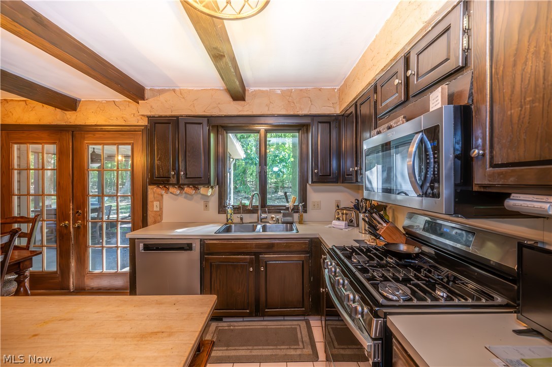 7733 Silver Fox Drive Youngstown OH 44512