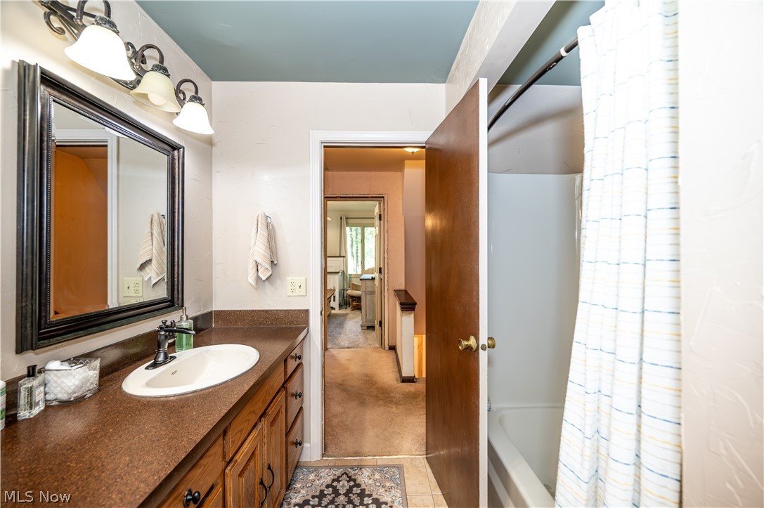 7733 Silver Fox Drive Youngstown OH 44512