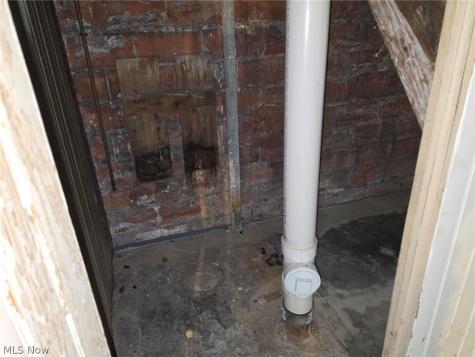10605 Grace Avenue Garfield Heights OH 44125
