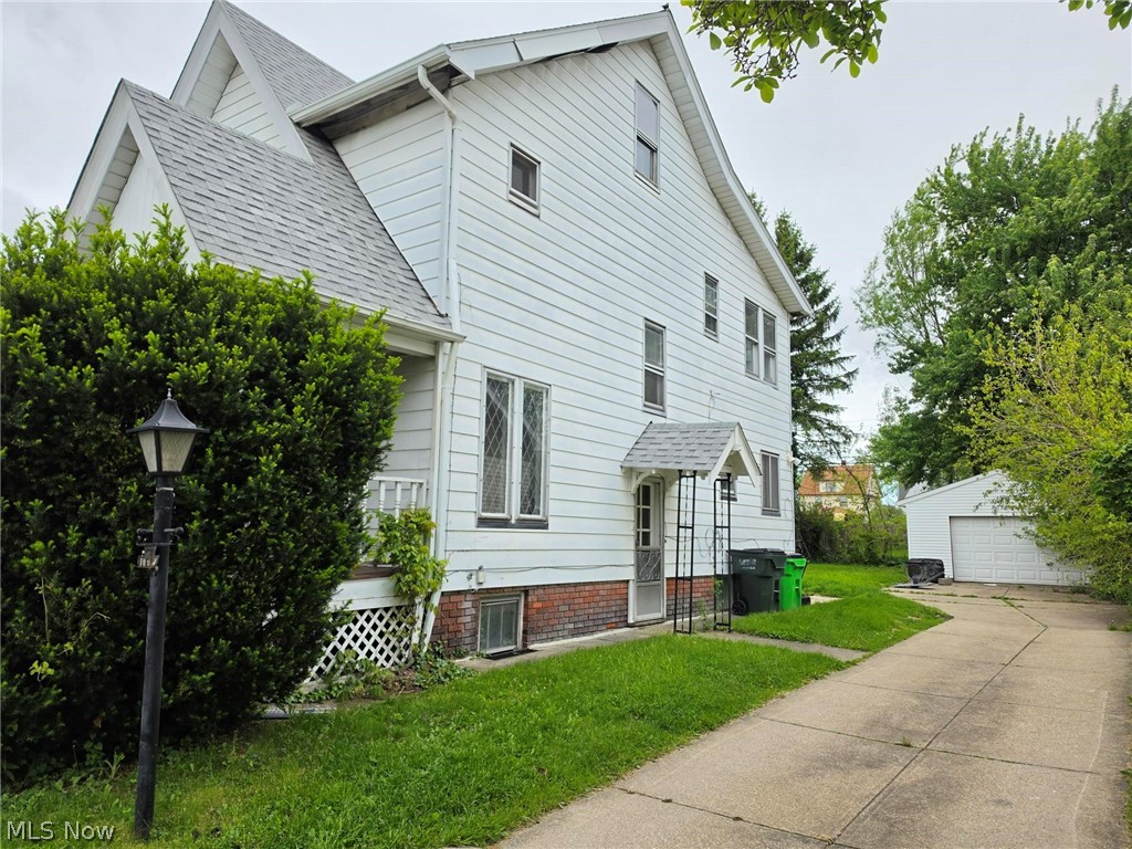10605 Grace Avenue Garfield Heights OH 44125