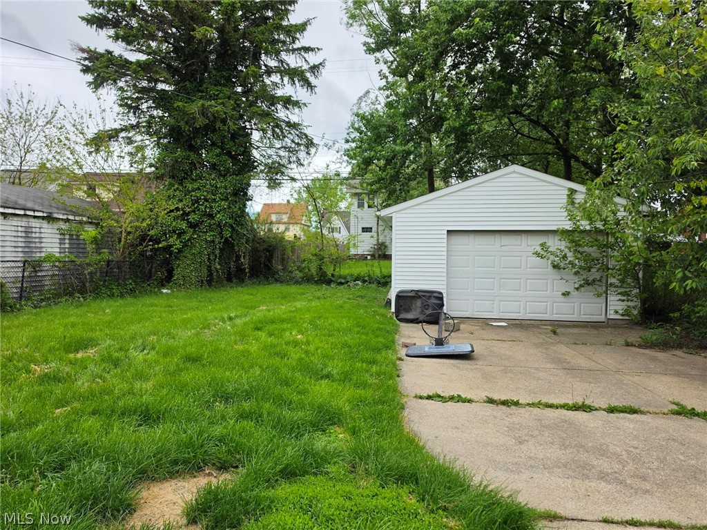 10605 Grace Avenue Garfield Heights OH 44125