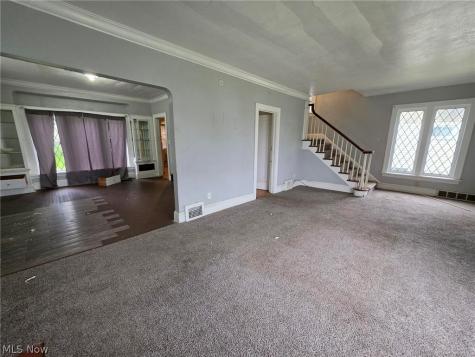 10605 Grace Avenue Garfield Heights OH 44125