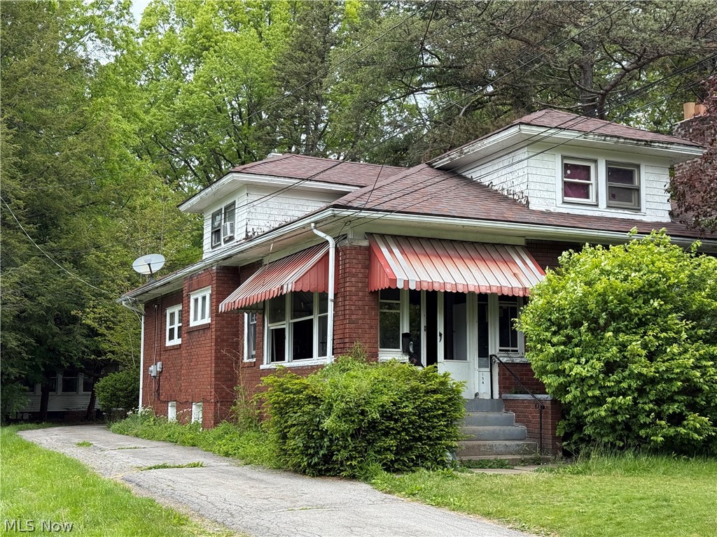 154 Hollywood Avenue Youngstown OH 44512
