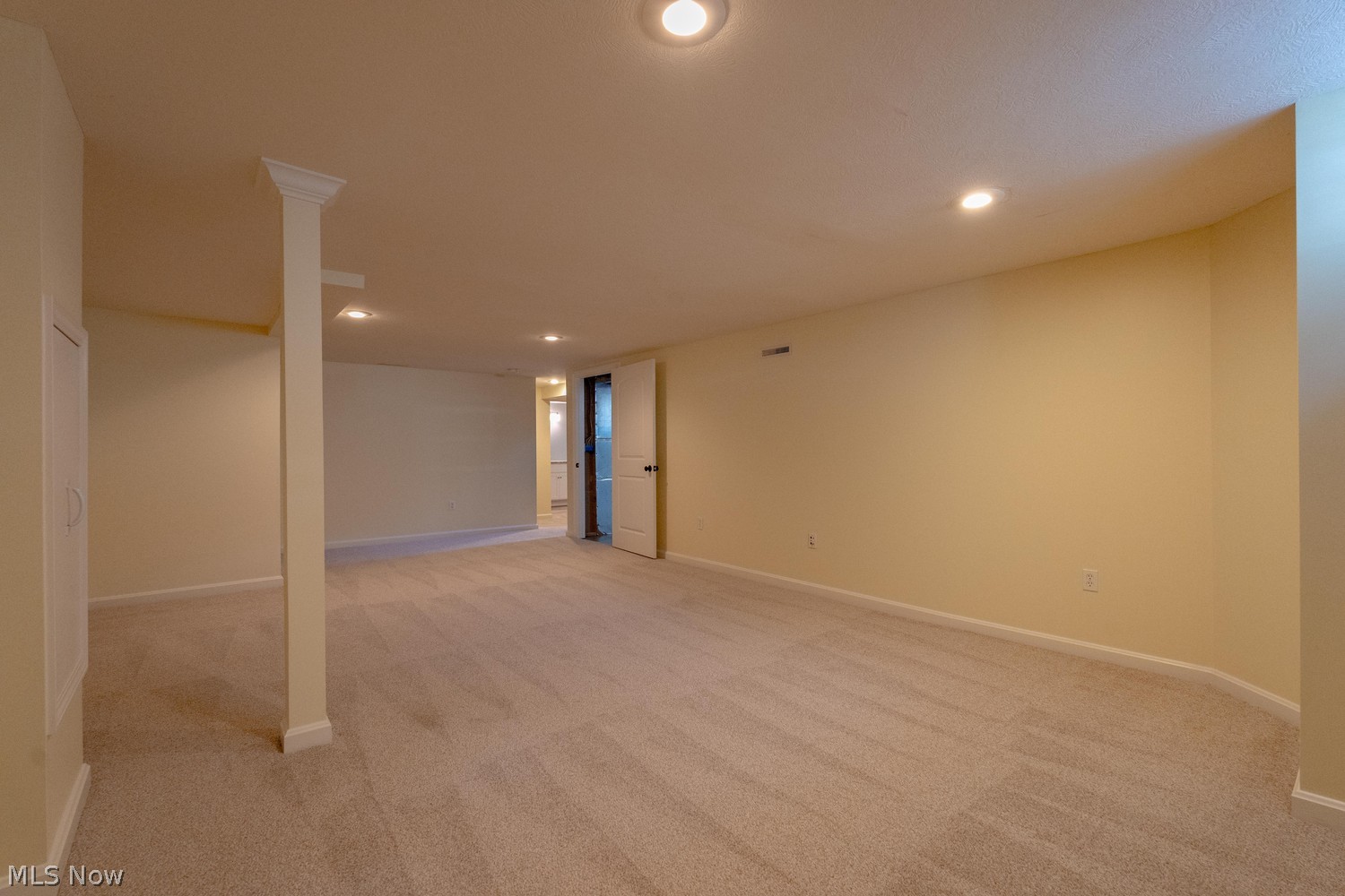 746 Woodland Avenue Wadsworth OH 44281