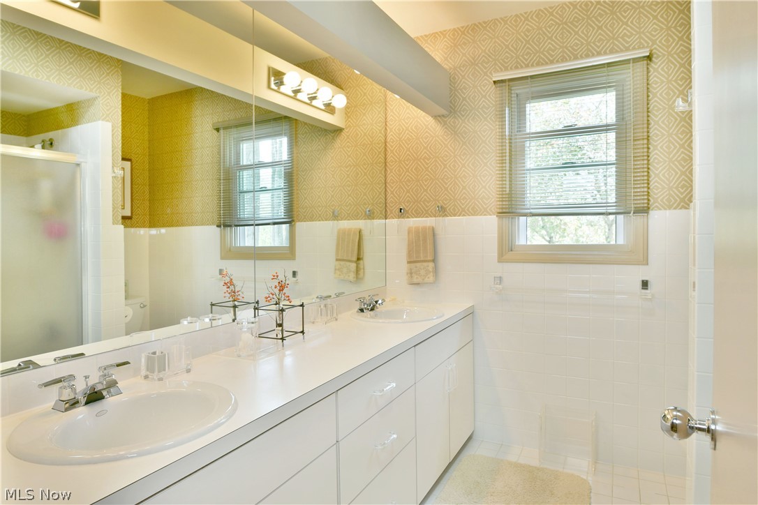 5797 Sampson Drive Girard OH 44420