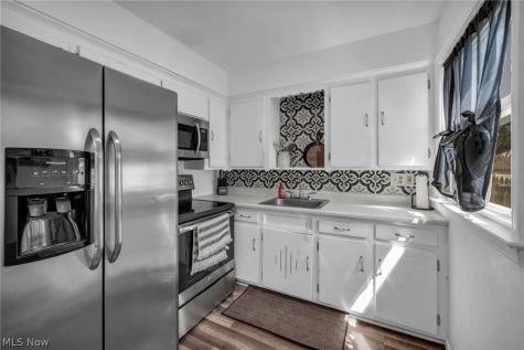 2515 9th Street Cuyahoga Falls OH 44221