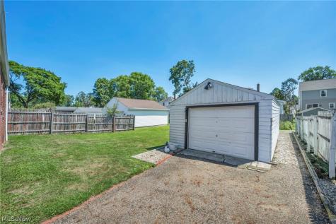 2515 9th Street Cuyahoga Falls OH 44221