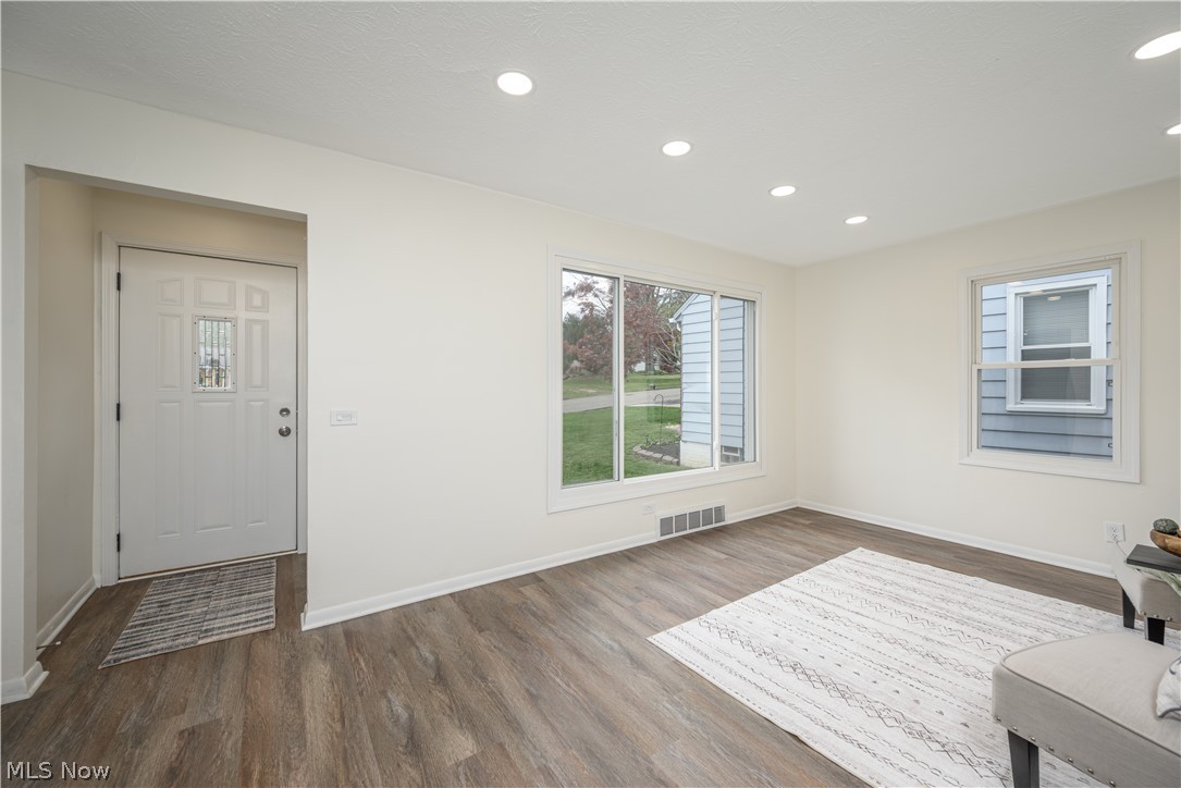 1323 29th Street NE Canton OH 44714