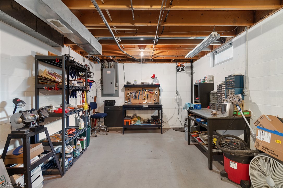 881 Dan Avenue Canal Fulton OH 44614