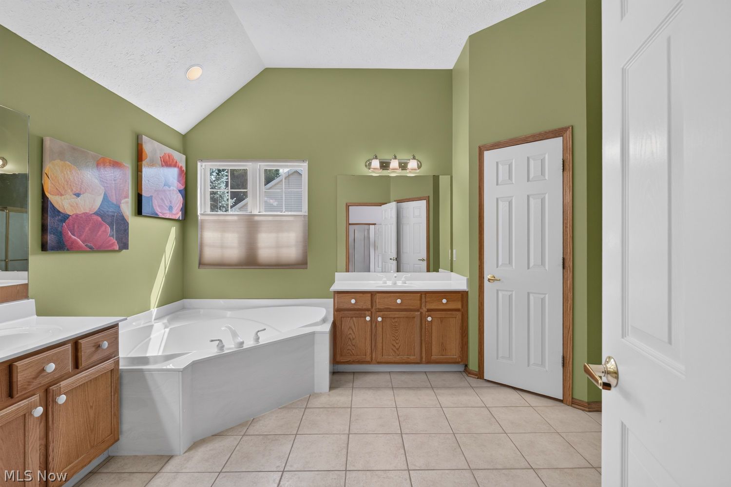 20828 Kylemore Drive Strongsville OH 44149