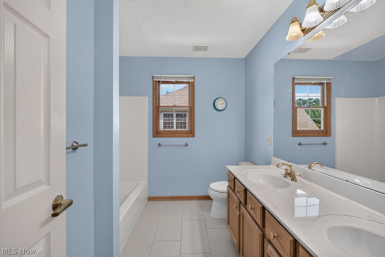 20828 Kylemore Drive Strongsville OH 44149