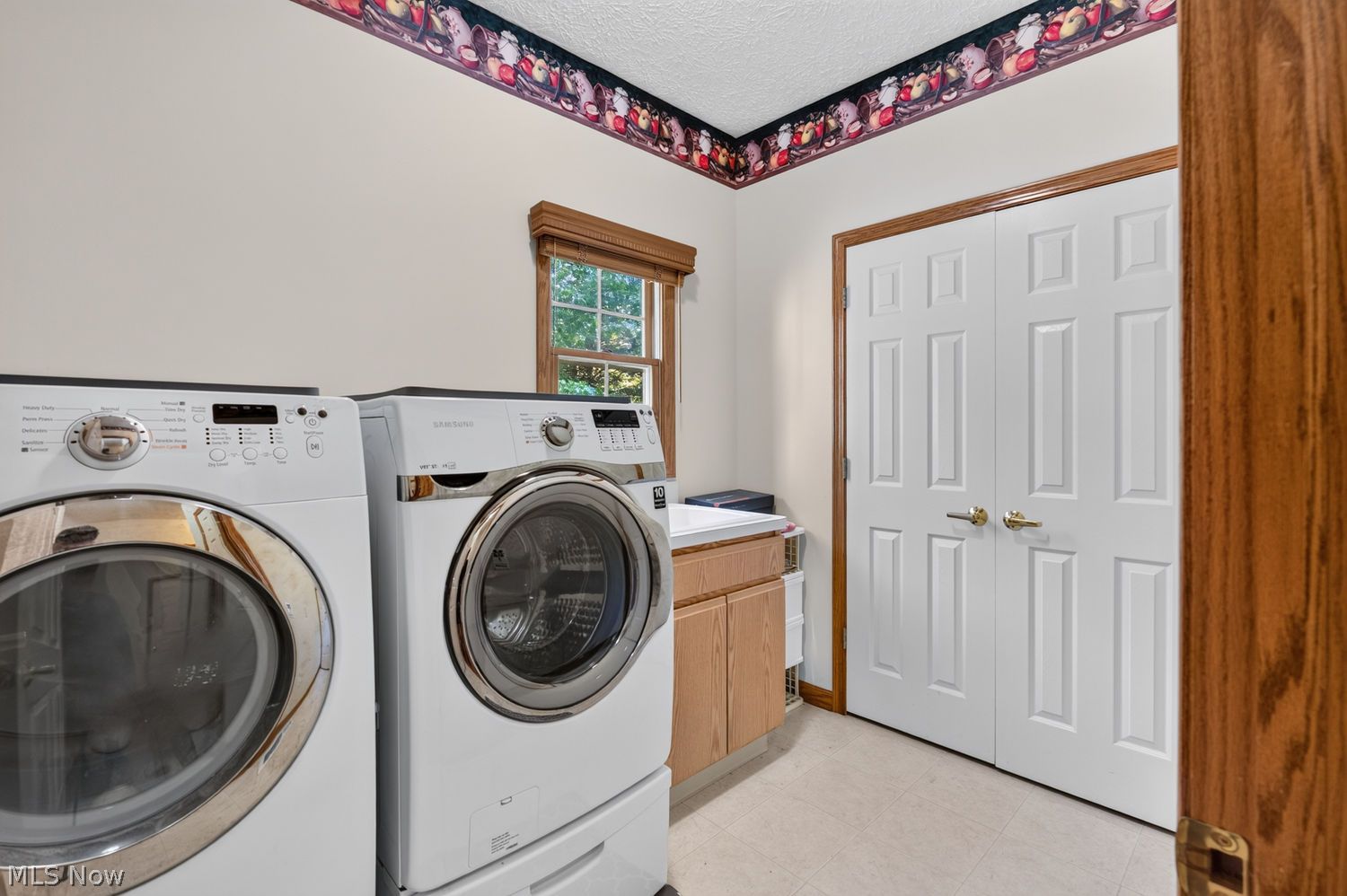 20828 Kylemore Drive Strongsville OH 44149