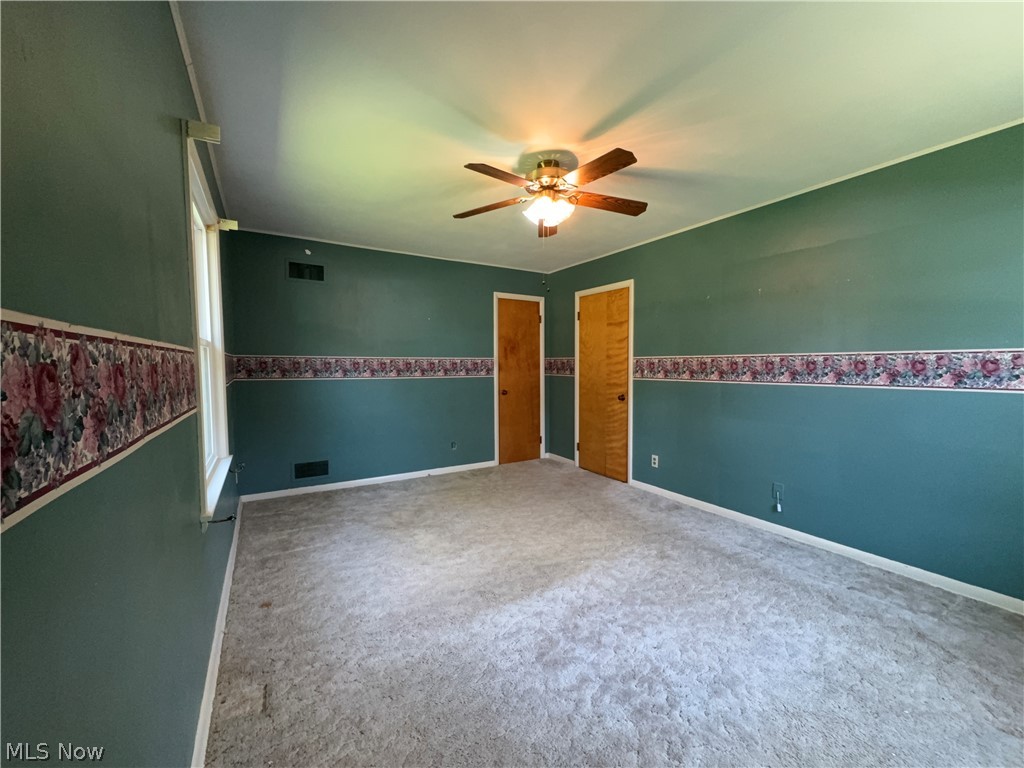 1942 E 41st Street Ashtabula OH 44004