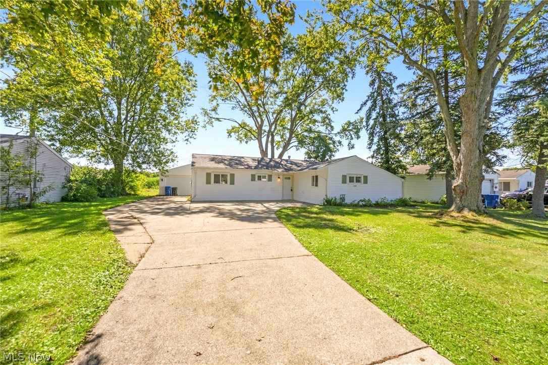34297 W Point Drive North Ridgeville OH 44039