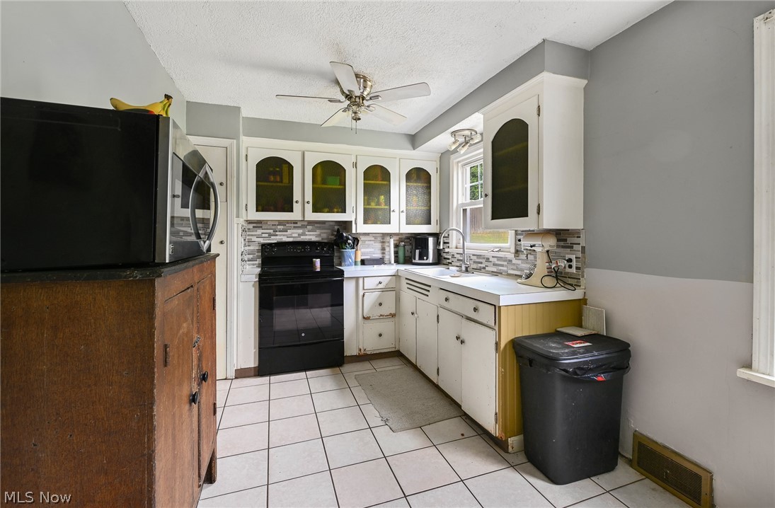 184 Perry Drive NW Canton OH 44708