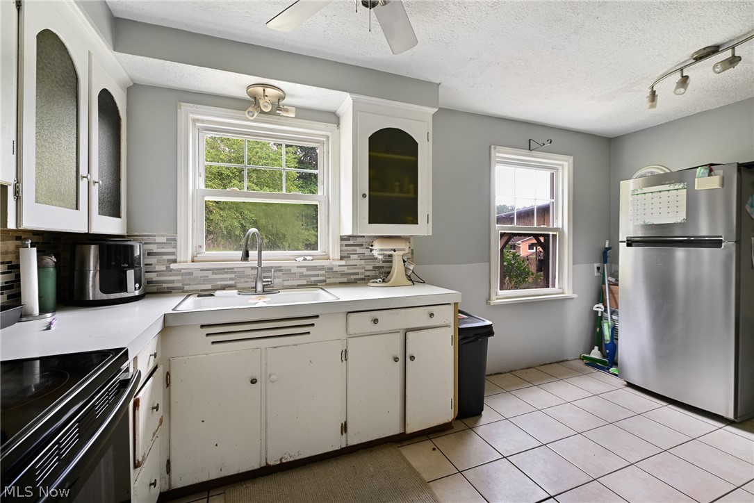 184 Perry Drive NW Canton OH 44708
