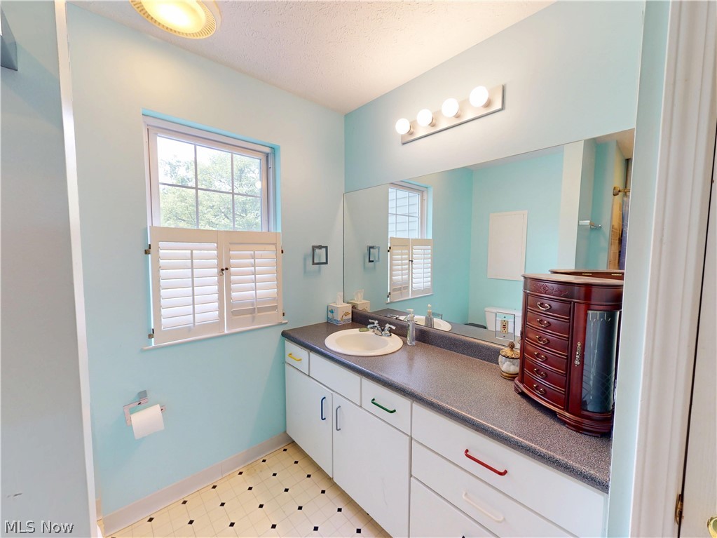 33430 Pettibone Road Solon OH 44139