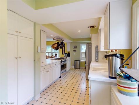 33430 Pettibone Road Solon OH 44139