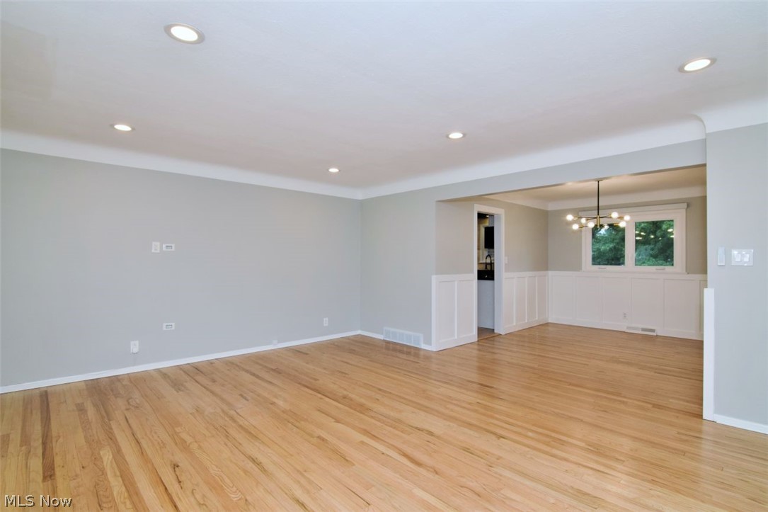 1064 Stanwell Drive Highland Heights OH 44143