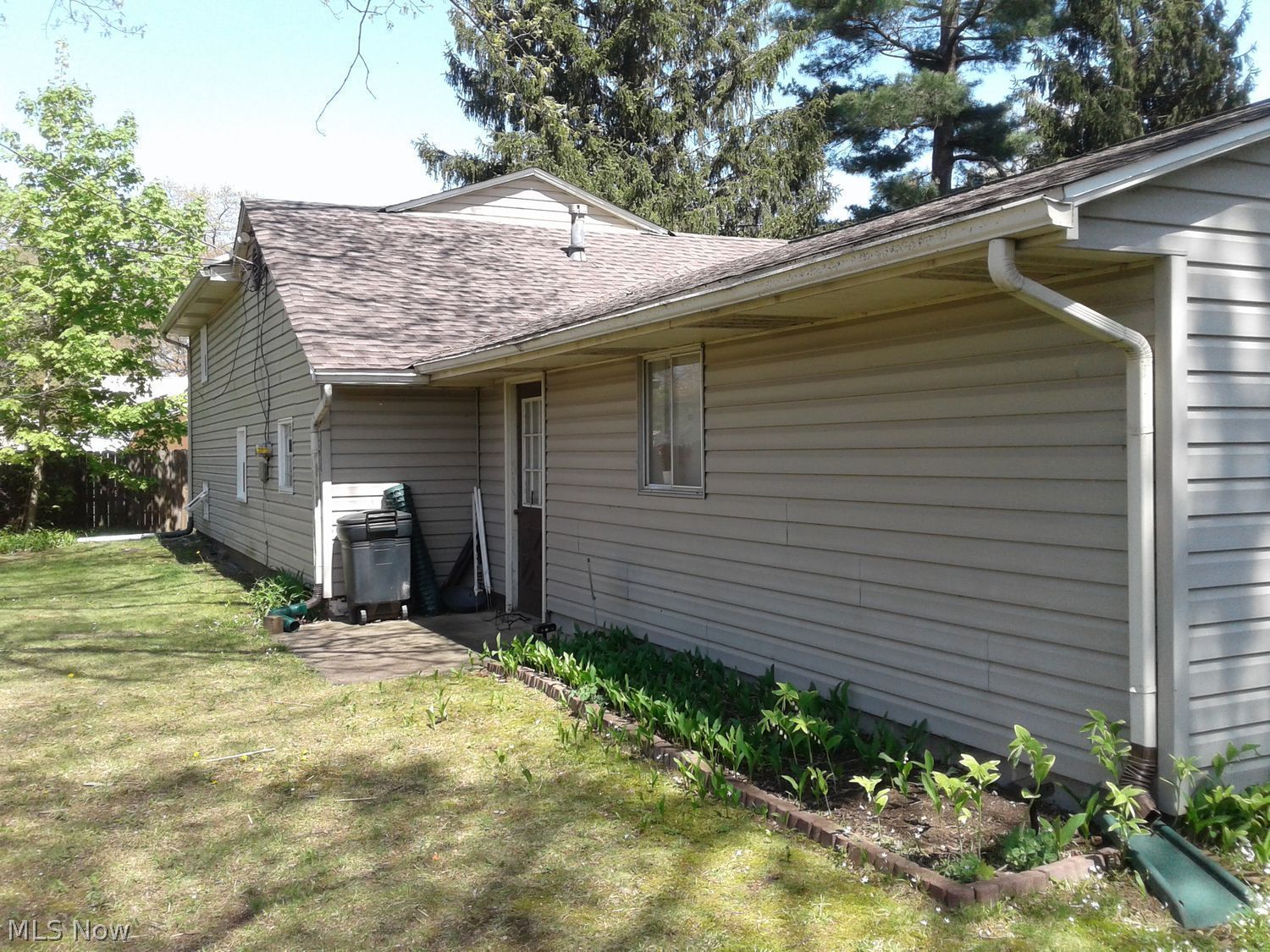 668 Woodside Avenue Vermilion OH 44089
