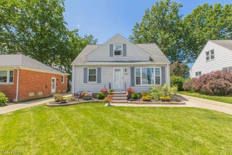 2322 Larchmont Drive Wickliffe OH 44092