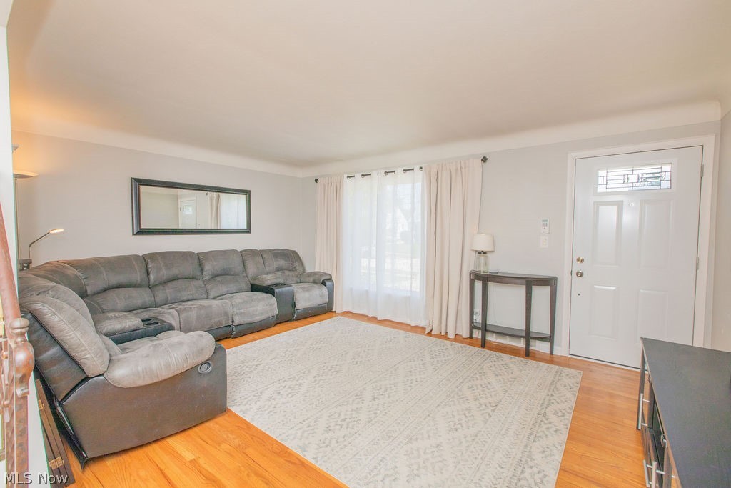 2322 Larchmont Drive Wickliffe OH 44092