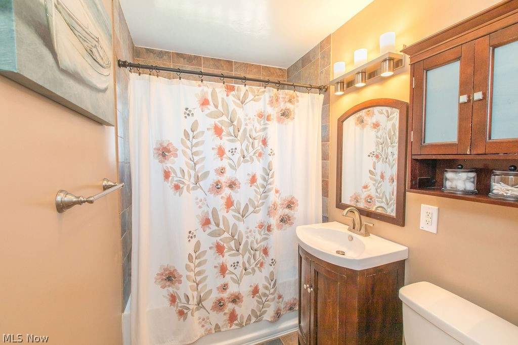 2322 Larchmont Drive Wickliffe OH 44092