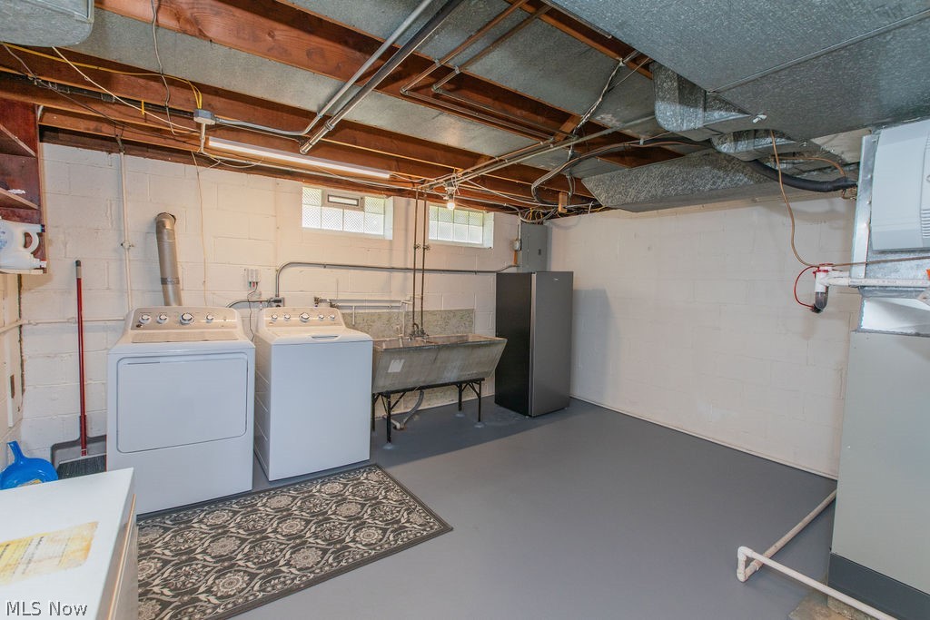 2322 Larchmont Drive Wickliffe OH 44092
