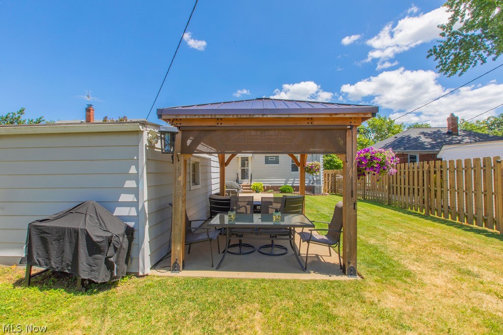 2322 Larchmont Drive Wickliffe OH 44092