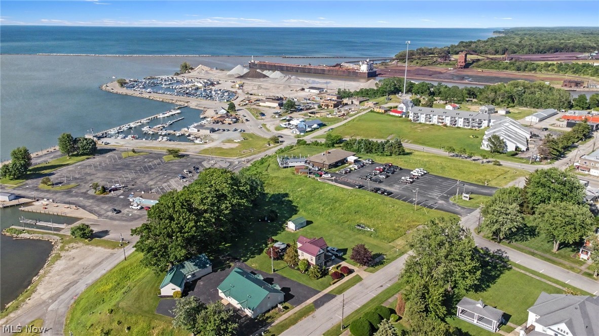290 Park Avenue Conneaut OH 44030