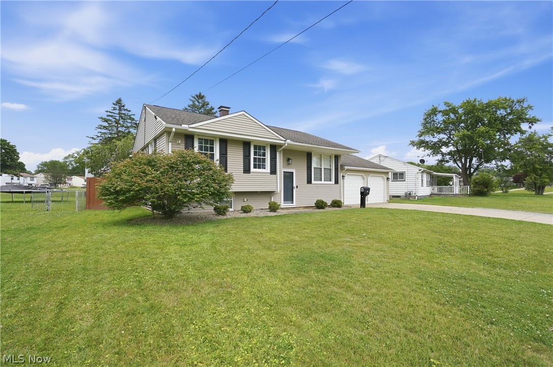 663 Notre Dame Avenue Austintown OH 44515
