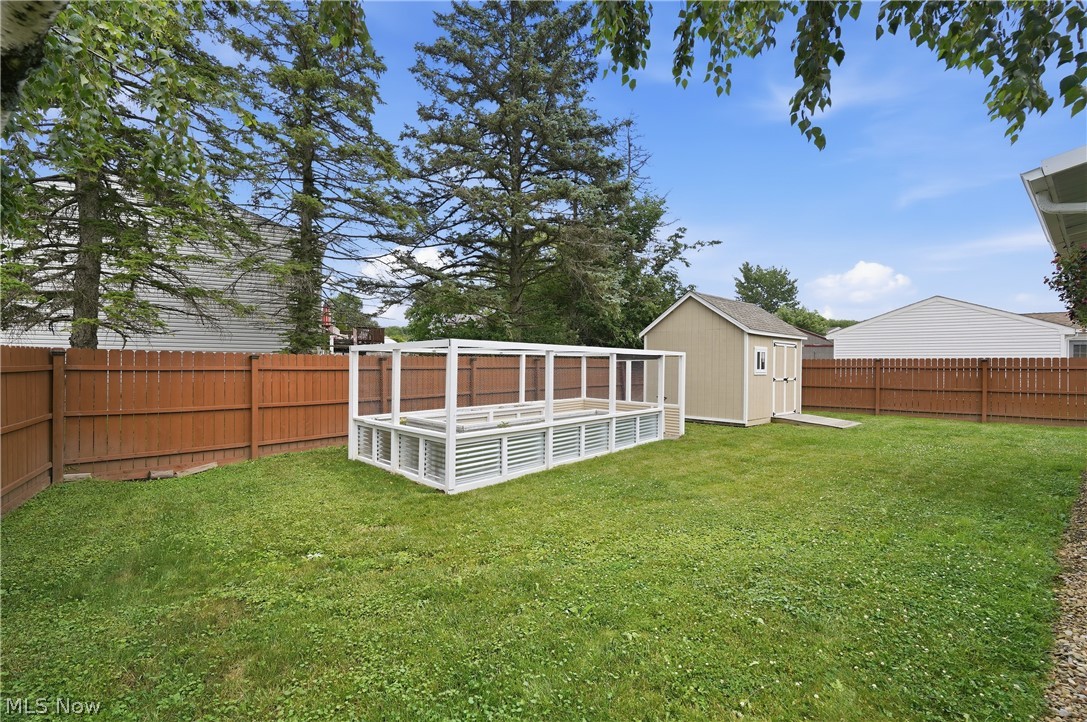 663 Notre Dame Avenue Austintown OH 44515