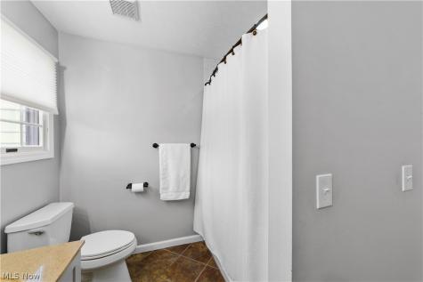 33316 Chatham Drive Avon Lake OH 44012