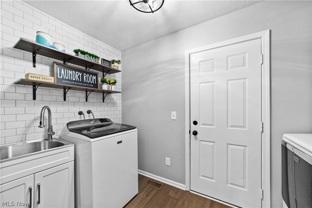 33316 Chatham Drive Avon Lake OH 44012