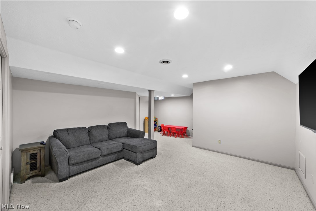 33316 Chatham Drive Avon Lake OH 44012
