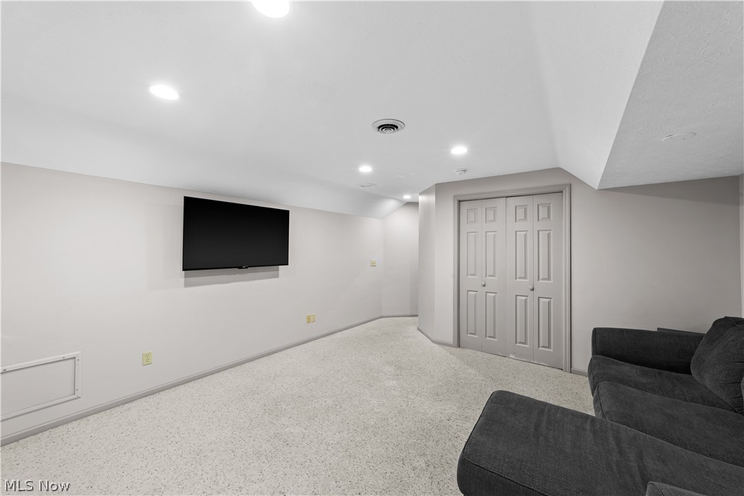 33316 Chatham Drive Avon Lake OH 44012