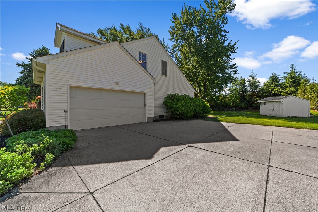 33316 Chatham Drive Avon Lake OH 44012