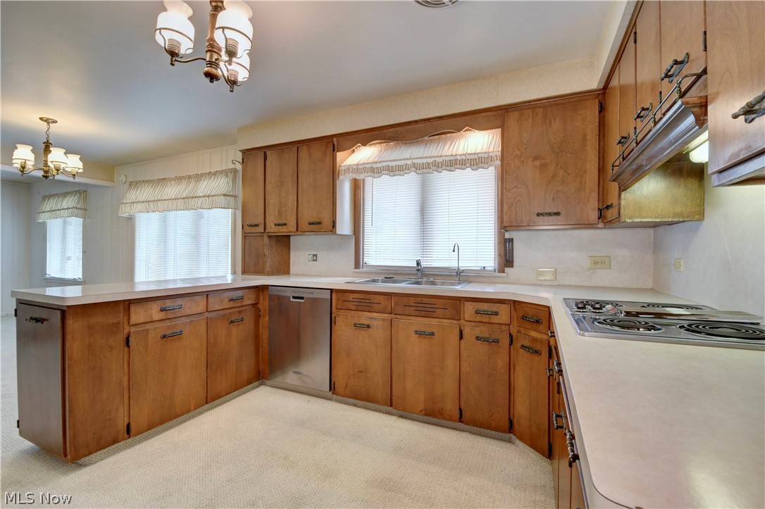 617 Oak Ave SW Strasburg OH 44680