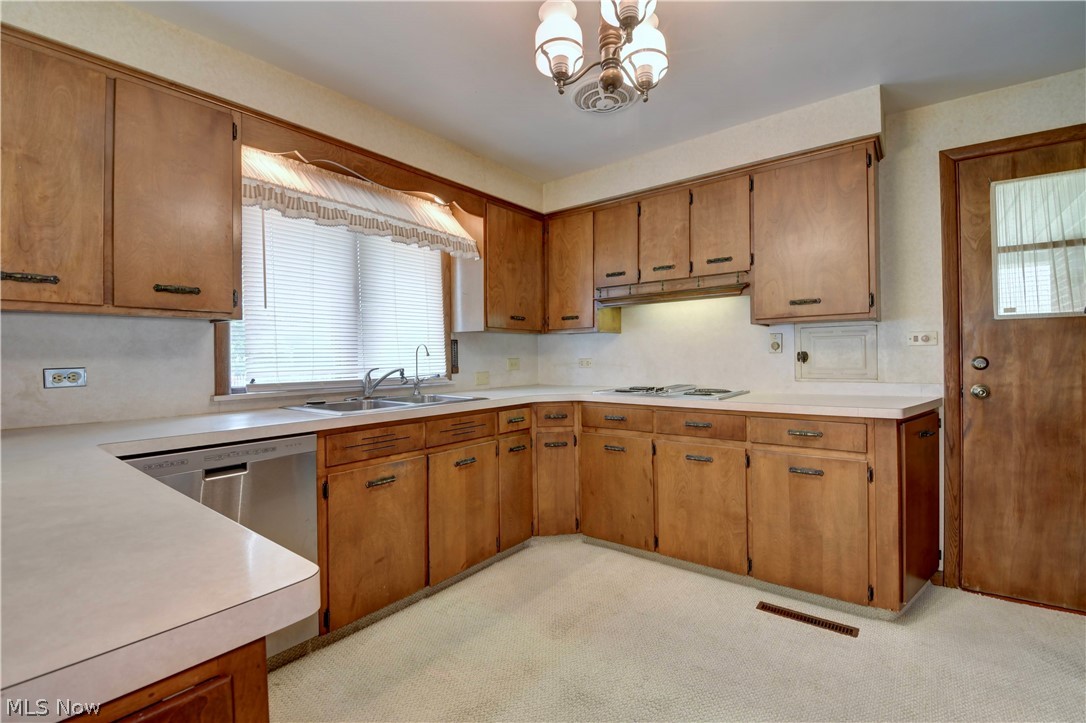 617 Oak Ave SW Strasburg OH 44680