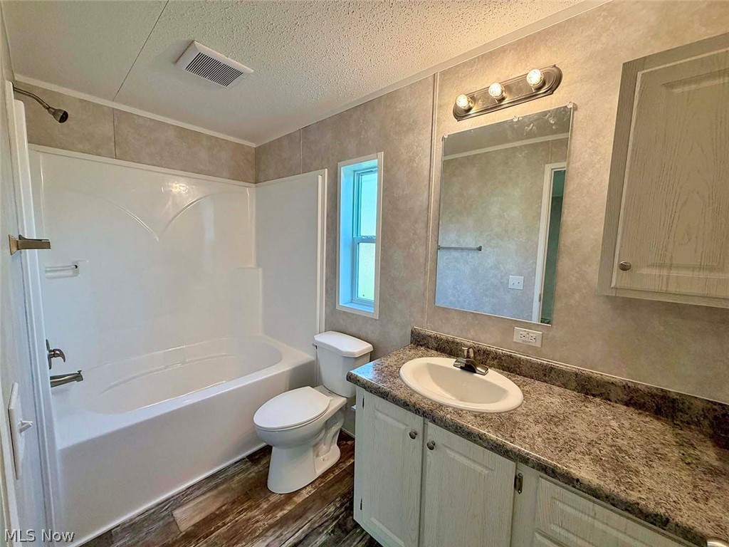 924 Mountain View Drive Minerva OH 44657