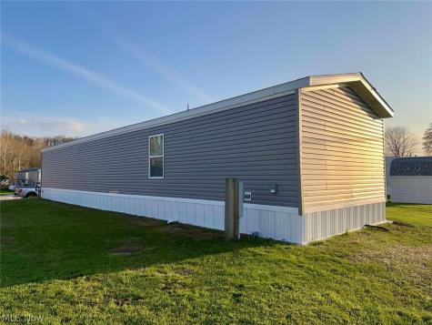 924 Mountain View Drive Minerva OH 44657
