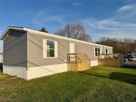 924 Mountain View Drive Minerva OH 44657